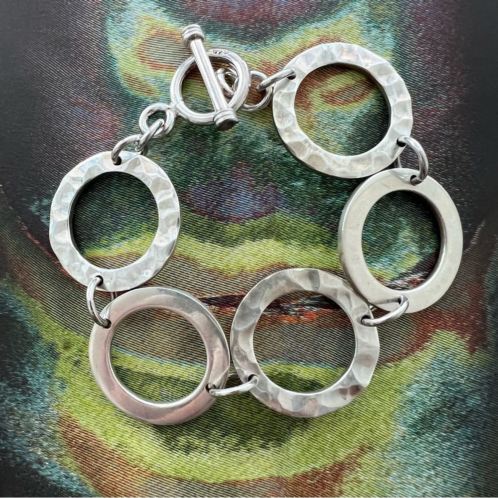 VINTAGE • Sterling Silver Hammered Circle Link Bracelet